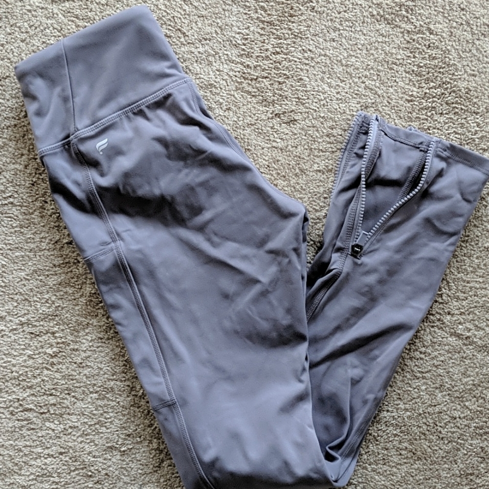 Gray leggings